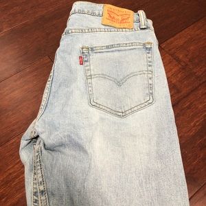 Men’s Levi Jeans.